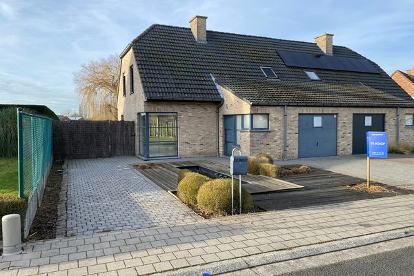 Huis
                            te koop in Oekene