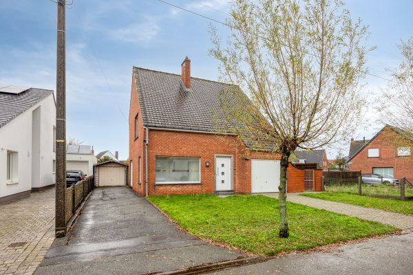 Huis
                                te koop
                                in Kortemark