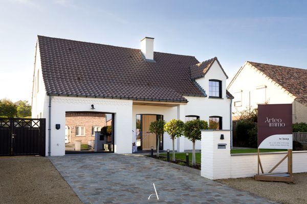 estate img
