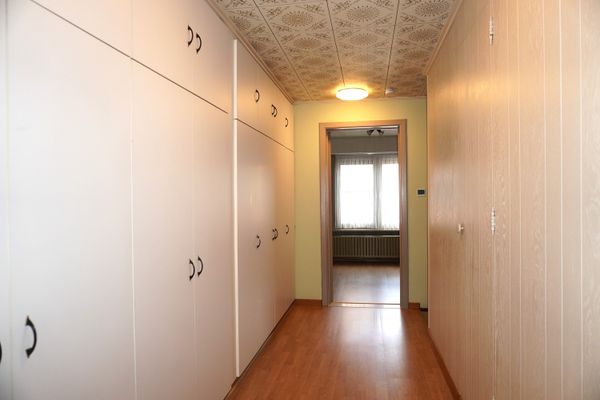 Huis te huur / Paal