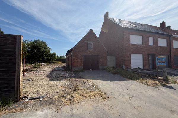 Bouwgrond
                            te koop in Ooigem