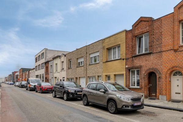 Estate main image