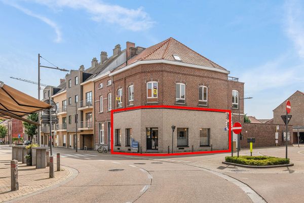Handelsgelijkvloers in Hoegaarden