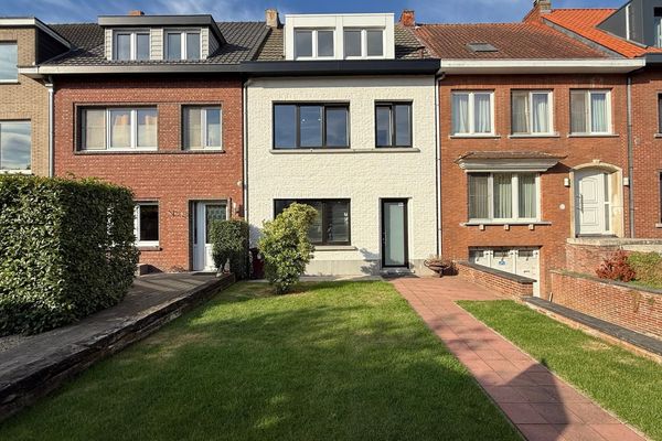 Huis
                            te koop in Schoten