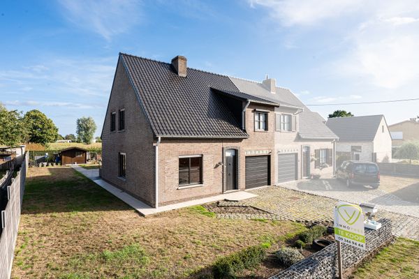 Huis te koop in Oosteeklo