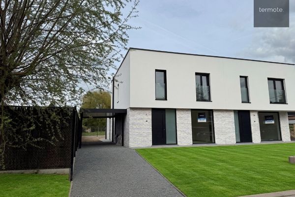 Woning
                            te koop in Ooigem