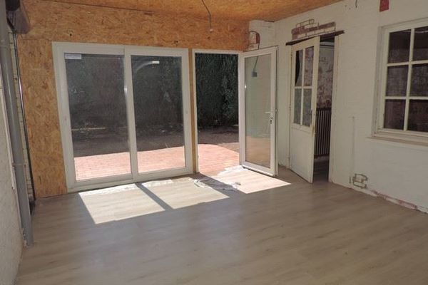 Huis verkocht / Paal