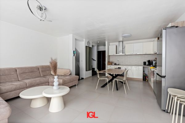 Estate main image