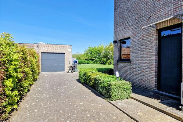 Estate main image