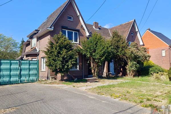 Appartementsgebouw
                            te koop in Heusden-Zolder