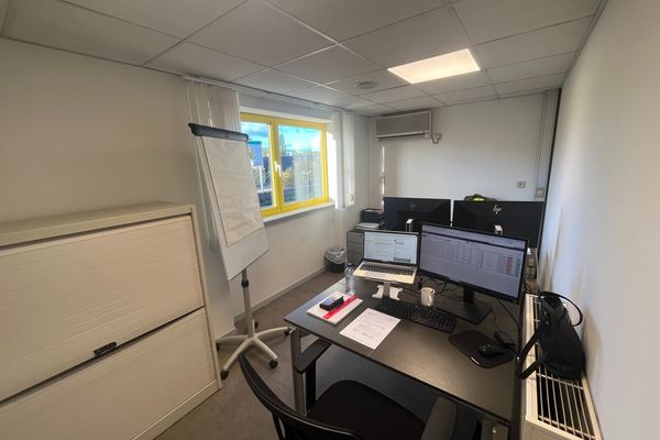 Industrieel te koop / Hasselt