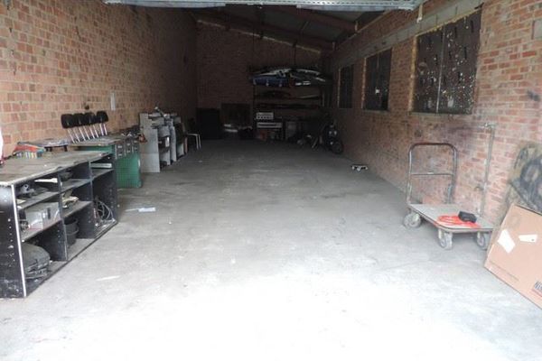 Garage verhuurd / Heusden-Zolder