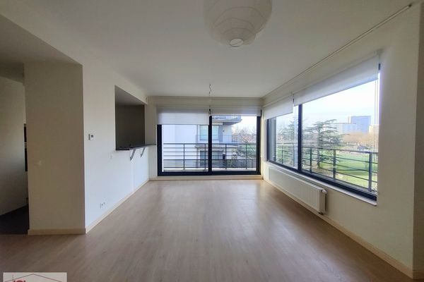 Estate main image