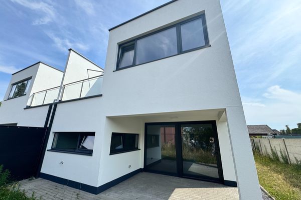 Huis
                                te koop
                                in Lanaken