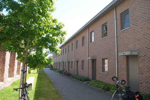 Rijwoning
                            verhuurd in Gent