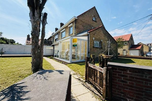 Huis
                                te koop
                                in Torhout