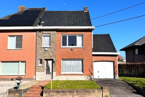 Huis
                                verkocht
                                in Roeselare