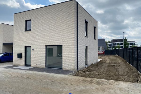 Huis
                            verhuurd in Deerlijk
