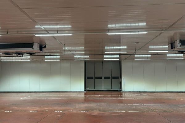 Industrieel te koop / Maasmechelen