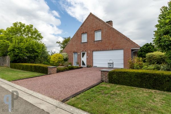 Villa
                            te koop in Oosterzele