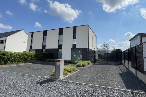 Huis
                                verhuurd in Donk