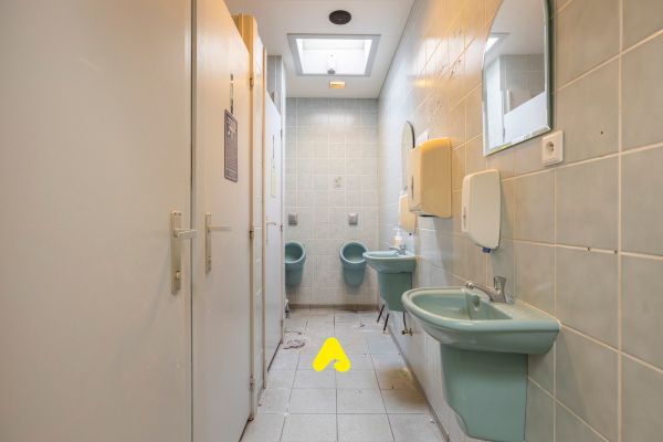 Commercieel te koop / De Panne