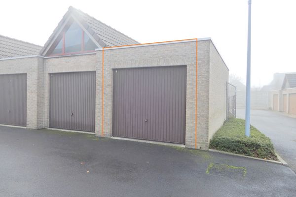 Garage
                                optie huur
                                in Meulebeke