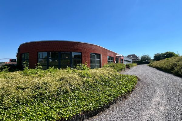 Industrieel te koop / Landen
