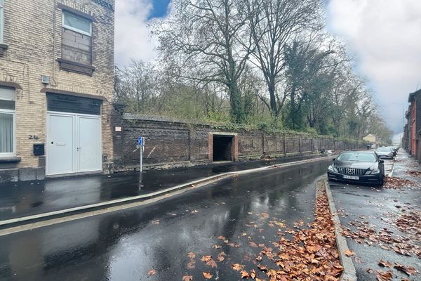 Garage
                            a vendre in Dampremy