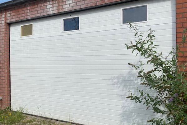 Garage
                            verhuurd in Menen