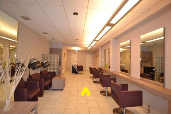 Commercial a vendre / De Panne