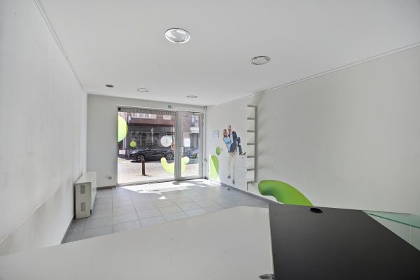 Commercial a louer / Bilzen-Hoeselt
