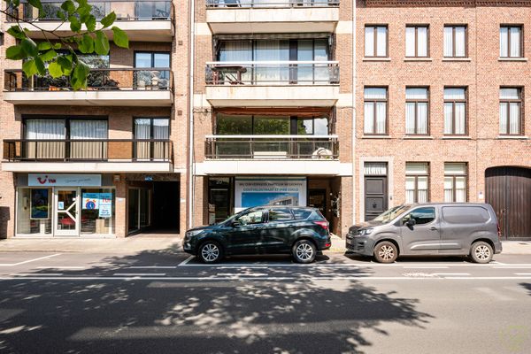 Commercieel te koop in Eeklo