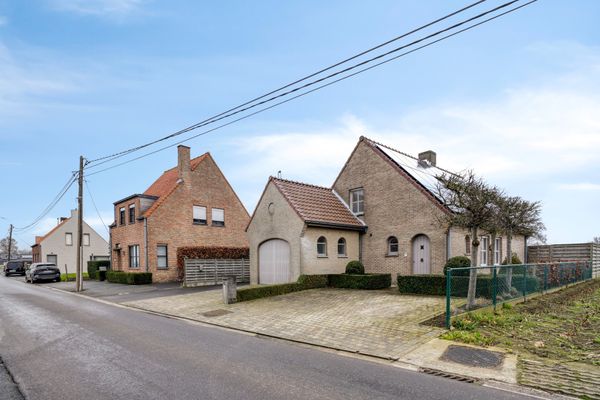 Huis
                                te koop
                                in Handzame