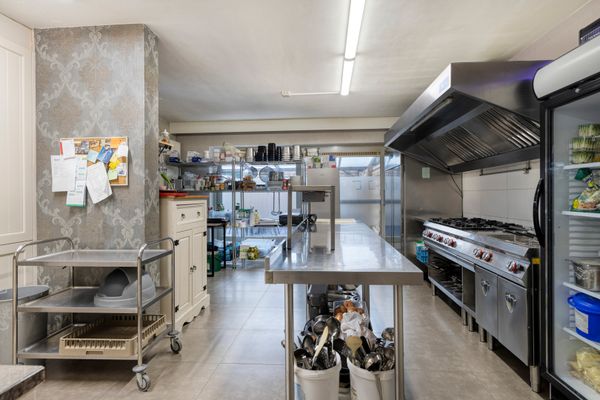 Commercieel te koop / Pelt