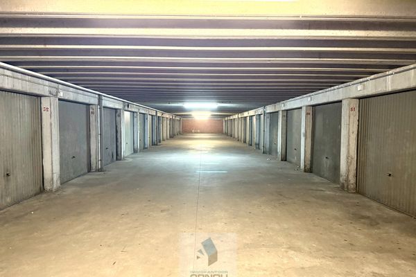 Garage
                            te koop in Deinze
