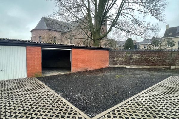 Garage
                                verkocht
                                in Hooglede