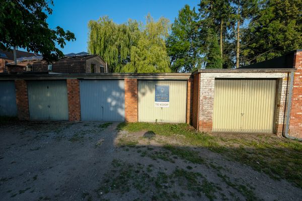 Garage
                                te koop
                                in Eeklo