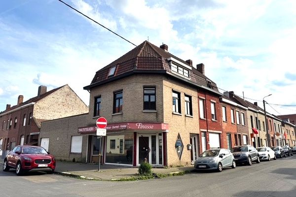 Opbrengsteigendom
                            te koop in Harelbeke