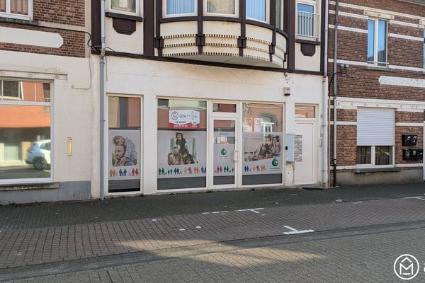 Commercieel
                                te koop
                                in Beringen