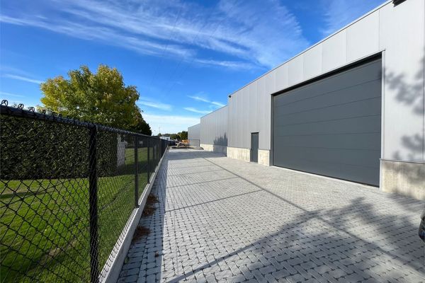 Commercieel verhuurd / Paal