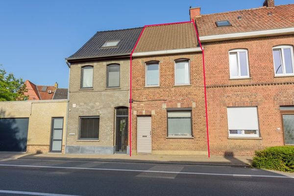 Huis
                                te koop
                                in Deerlijk