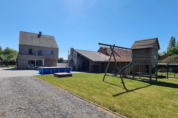 Estate main image