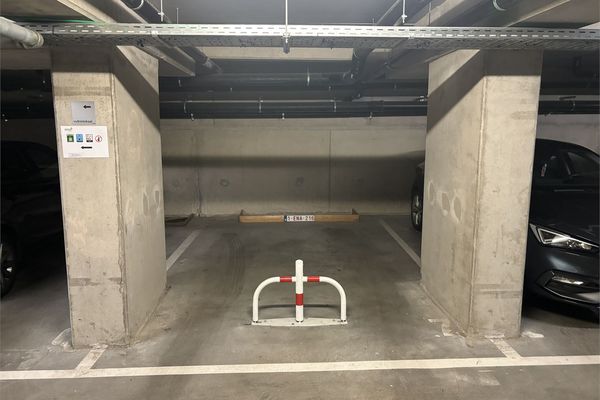 Place de parking
                            a vendre in Ostende