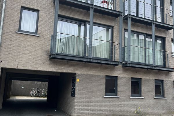 Estate main image
