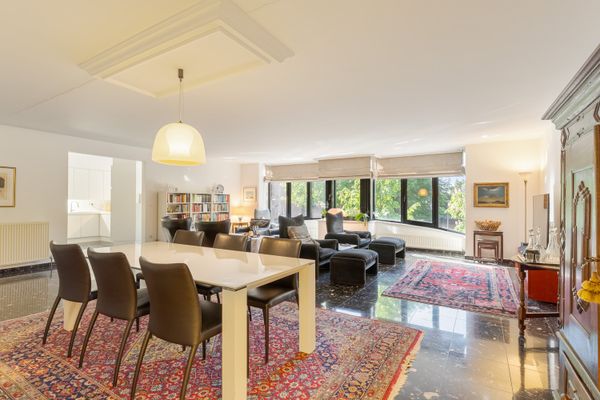 Estate main image
