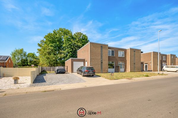 Estate main image