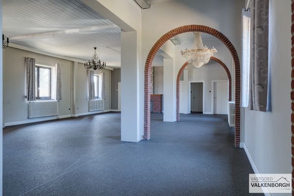 Commercieel te koop / Diepenbeek