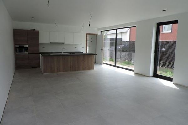 Huis verhuurd / Paal