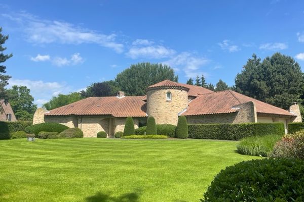 Villa
                                verhuurd in Brasschaat
